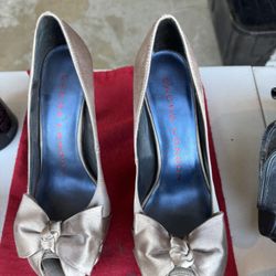 Sasha London Size 7 Heels