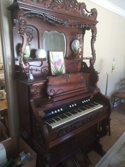 Pump Organ