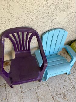 2 kids lawn chairs