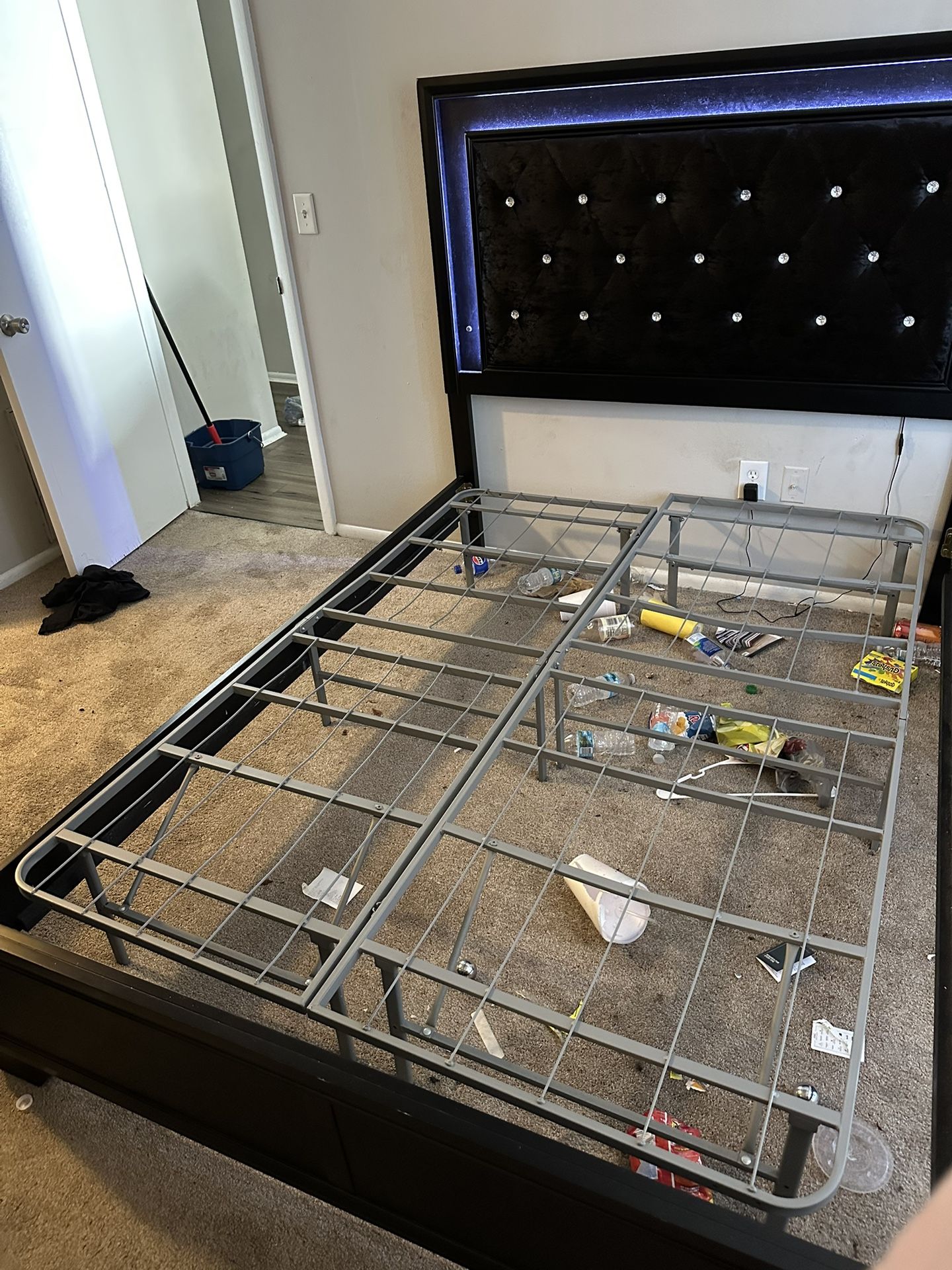 Move Out Sale 