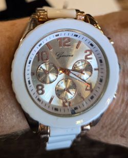 Vintage Geneva Rose Watch