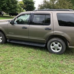 2004 Ford Explorer