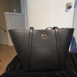Brand New Michael Kors Tote 
