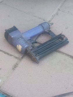Pin nailer