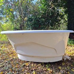 Fiberglass Oval Tub