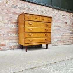 Mid Century Modern Medium Sized 3 Drawer Highboy Dresser Vintage