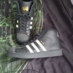Adidas Size 6 Youth