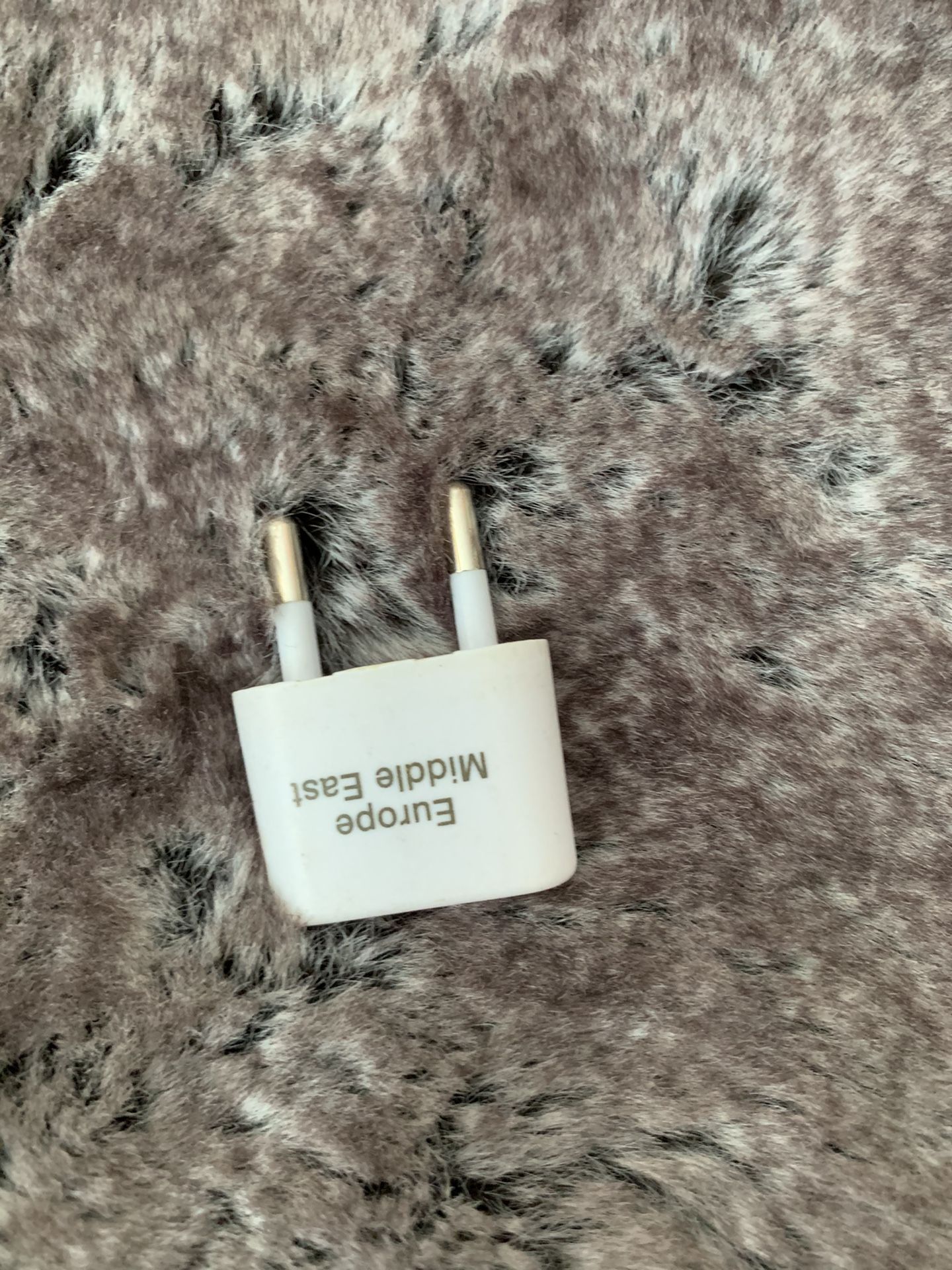 USA to EURO plug Adapter - Brookstone