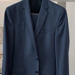 Kenneth Cole Blue Suit Size 40L $99 OBO