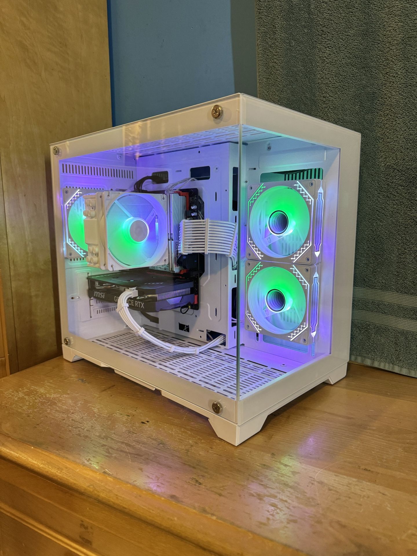 White RTX 4060 Gaming PC | 32GB Ram, 1 TB NVMe, Ryzen 5, Nvidia/RGB