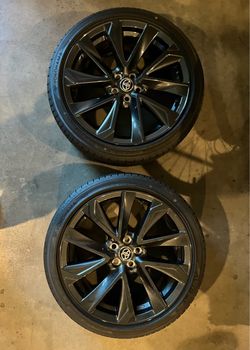 2025 Toyota Corolla rims and tires