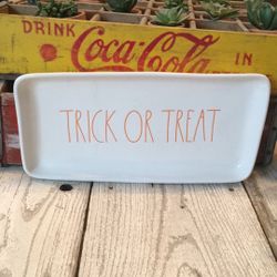 Rae Dunn TRICK OR TREAT Platter