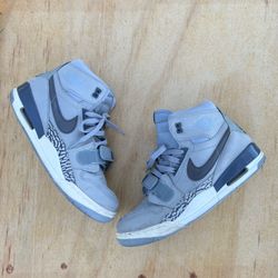 Air Jordan Legacy 312 Wolf Grey