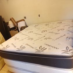 King pillowtop mattress and box spring