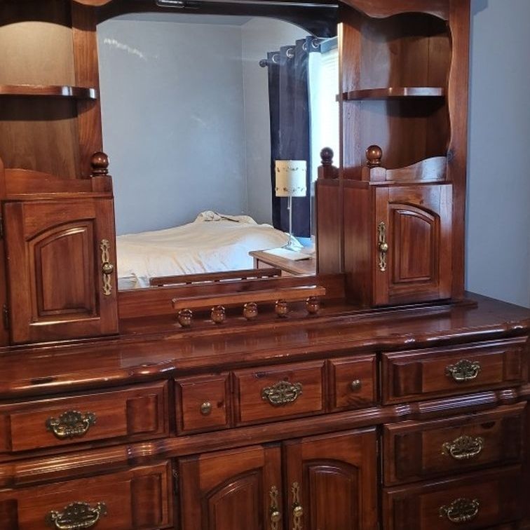 Elkin Collection Bedroom Set