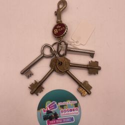 Antique Skeleton Keys And B52 Keychain 