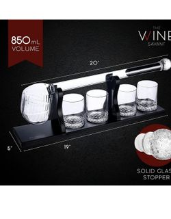 Golf Whiskey Decanter and 4 Liquor Glasses