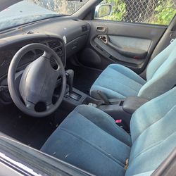 Toyota camry de 4 cilindros!!!          Hablo Español,  se vende  carrito pal trB