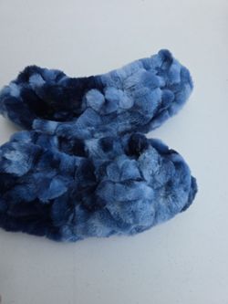 Blue Fluffy Fur figure skate soakers