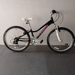 BICYCLE TREK 21 SPEED SIZE 24 BRAND NEW 