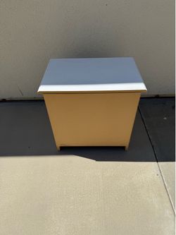 Night stand