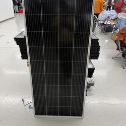 2x 200W rich solar panels