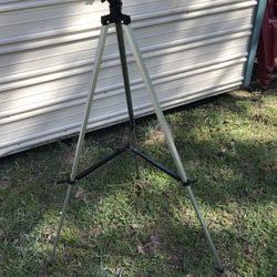 Great Condition Tripod