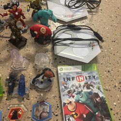 Disney Infinity Base And Game Characters