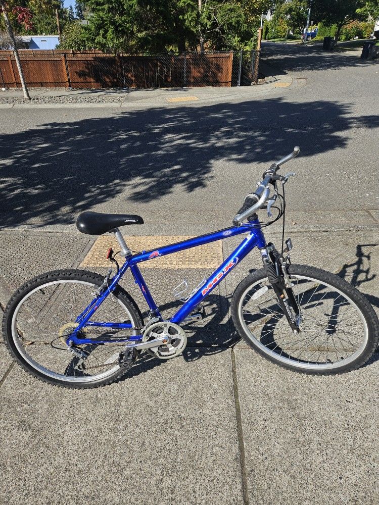 Bike Mongoose MGX, 26", Speed 21, Very Good Condition 