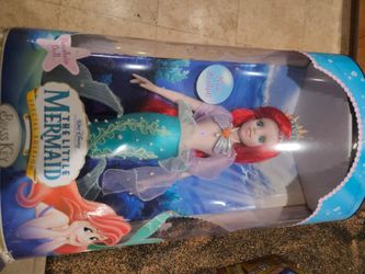 Porcelain little mermaid