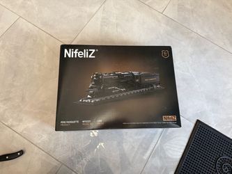 NifeliZ LEGO train