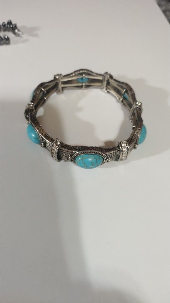 Women's Green Stones Decorative Bracelet