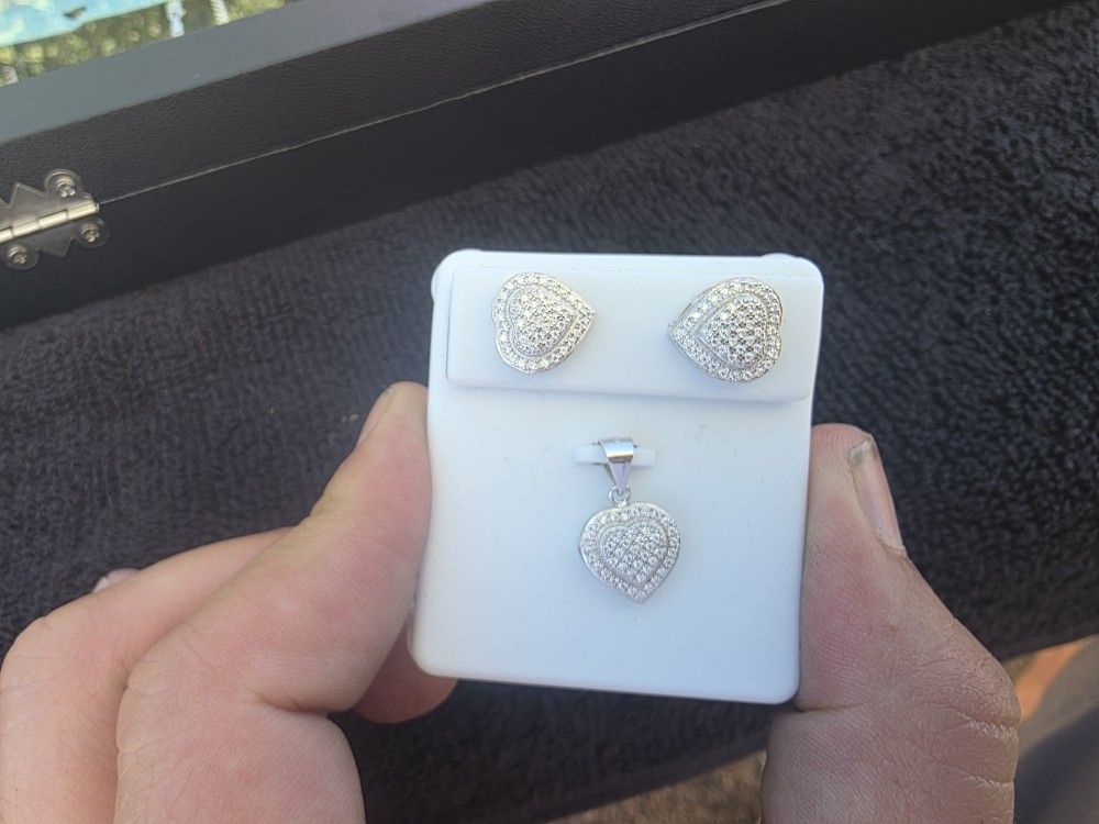 925 Silver And Moisonite Heart Pendant Matching Earrings
