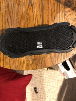 Aztec bluetooth speaker