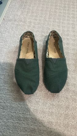 Hunter Green Tom’s Size 8 Women’s