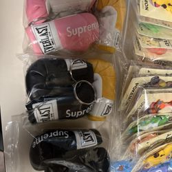 Supreme Boxing Glove Keychains