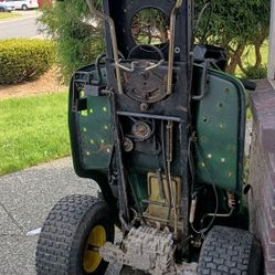 John Deere Parts out L110