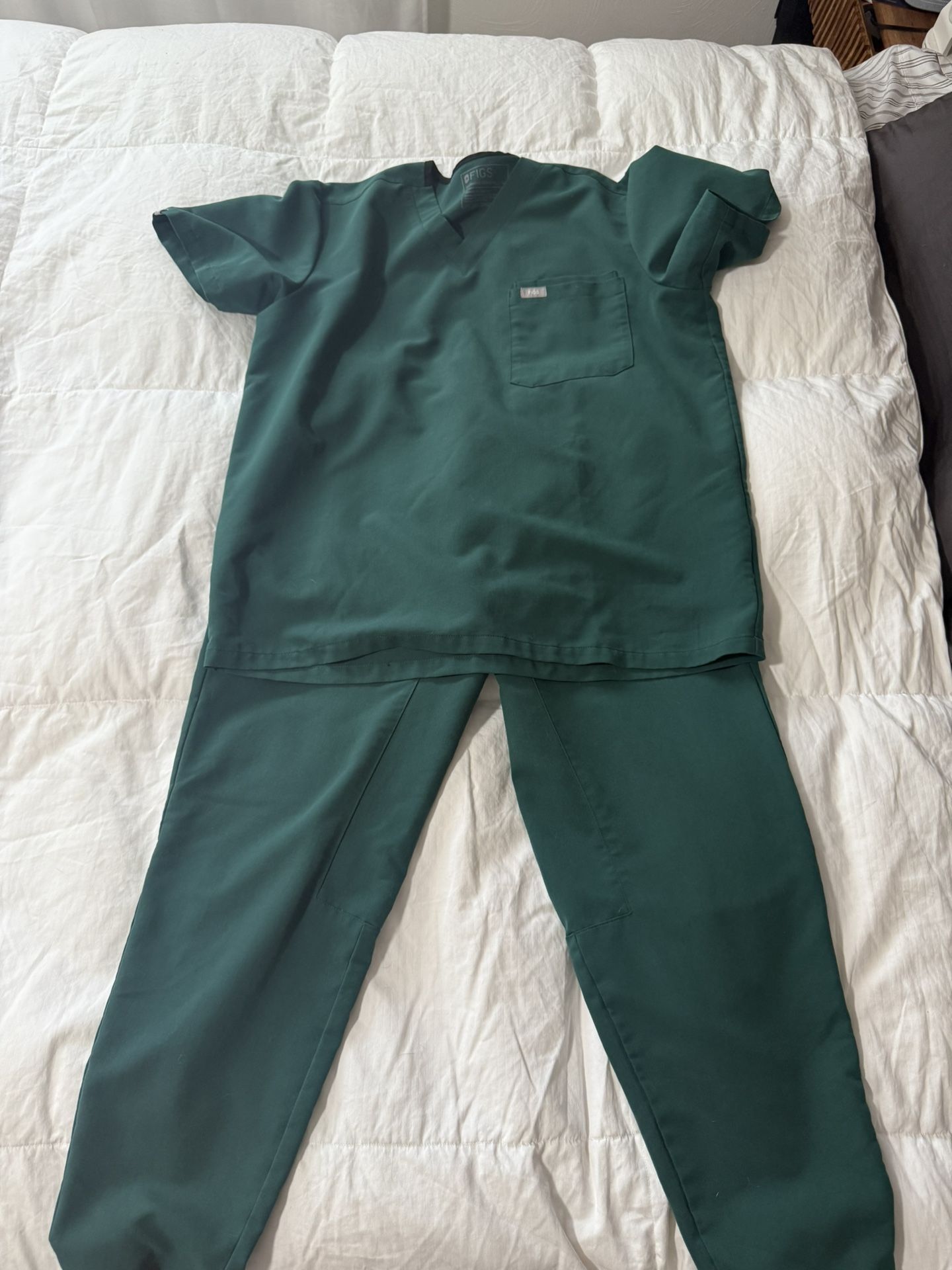 Men’s Figs Scrubs