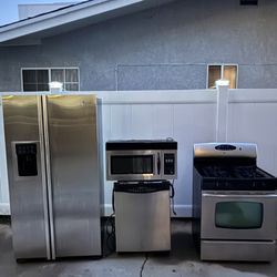🔥 Stainless Steel Kitchen Appliance Bundle – $500 OBO 🔥