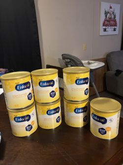 8 Cans Baby Formula Enfamil 90$
