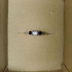 Diamond & Sapphire Ring 