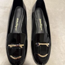Ferragamo Flats Size 6