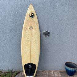 6’ used surfboard