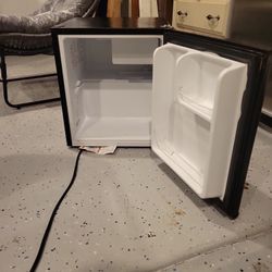 Mini Fridge Need Gone Asap