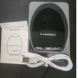 Mac Vibrating Cleansing Brush Brand New