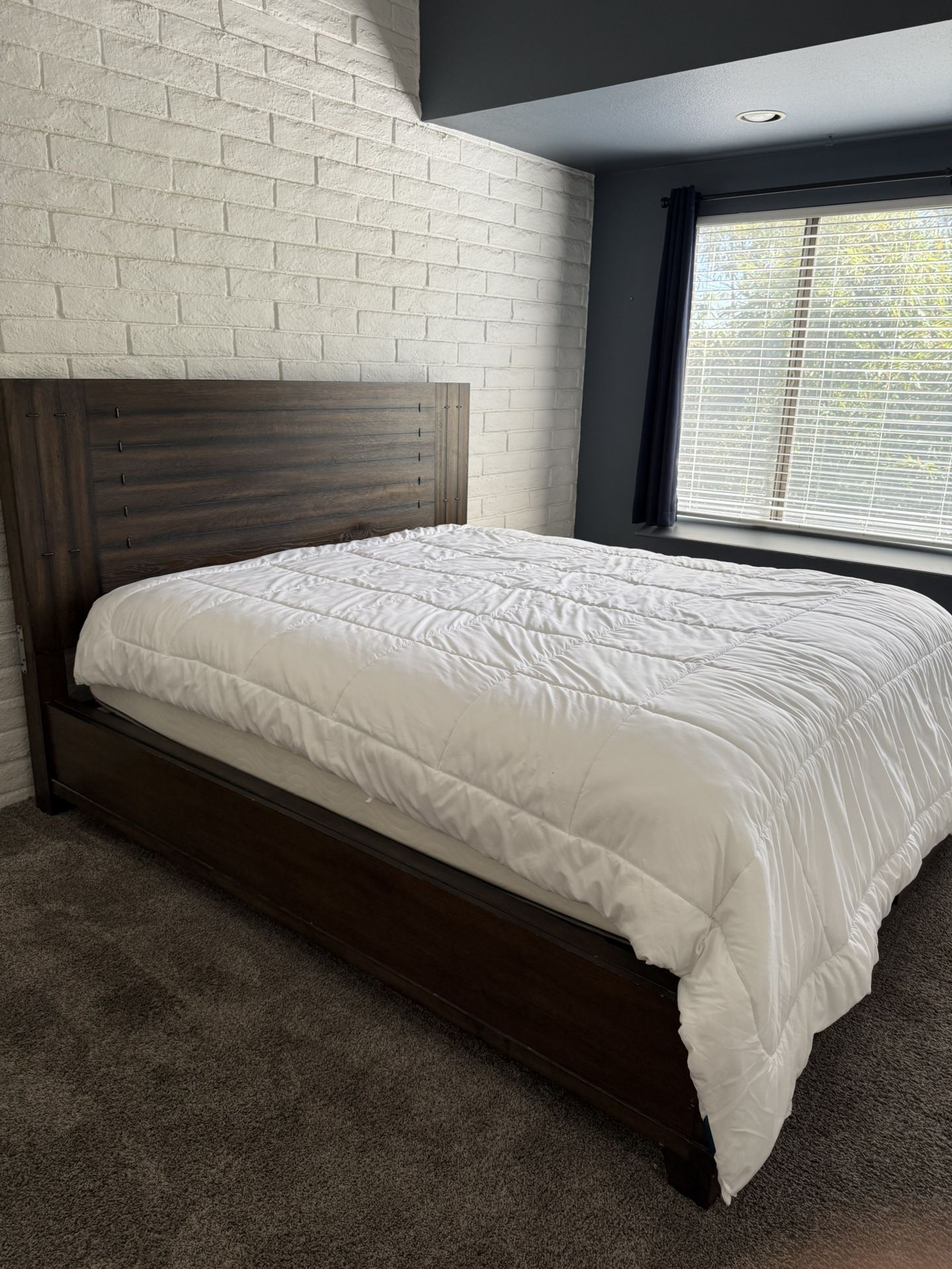 King Size Bed With Mattress