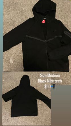 Black Nike tech