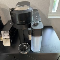 Nespresso Vertuo Lattissima Matte Black 