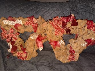 2 - 19” BURLAP & RED HEART VALENTINE’S DAY WREATHS