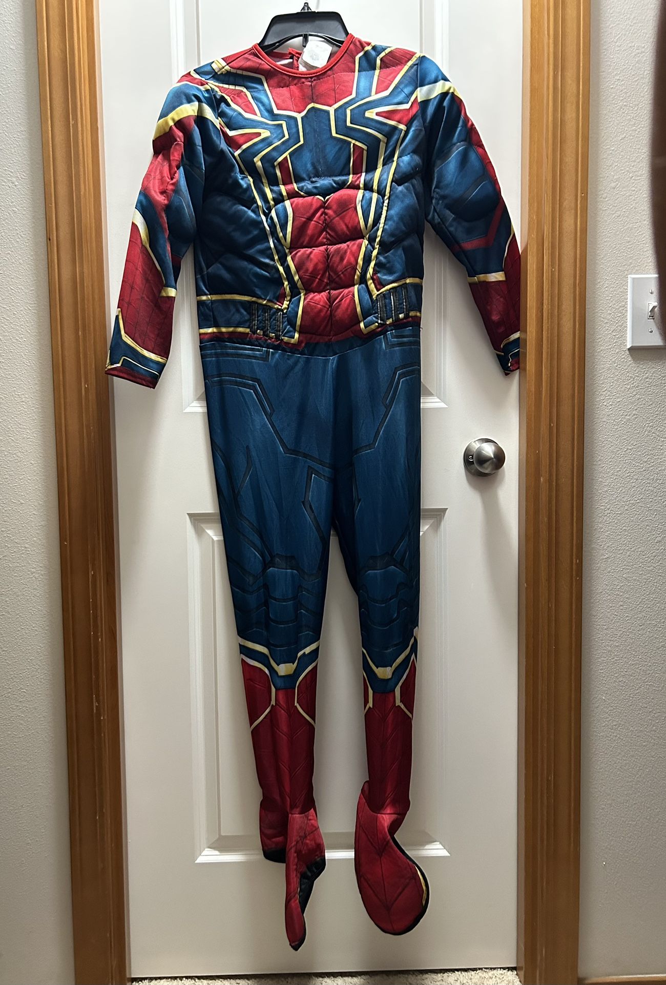 Youth/teen size large avengers costume